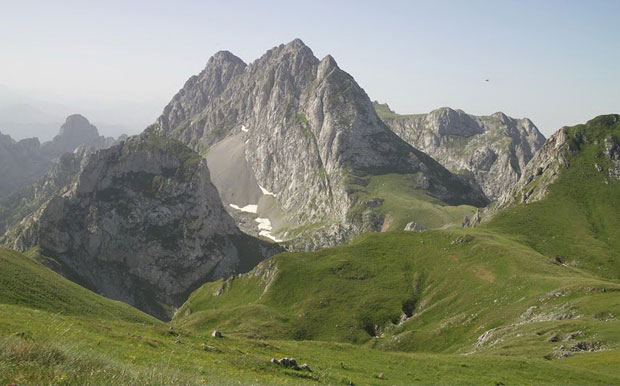 БОРЦИ ЗА ЗАШТИТУ СИЊАЈЕВИНЕ: Не дамо лепотицу за војни полигон